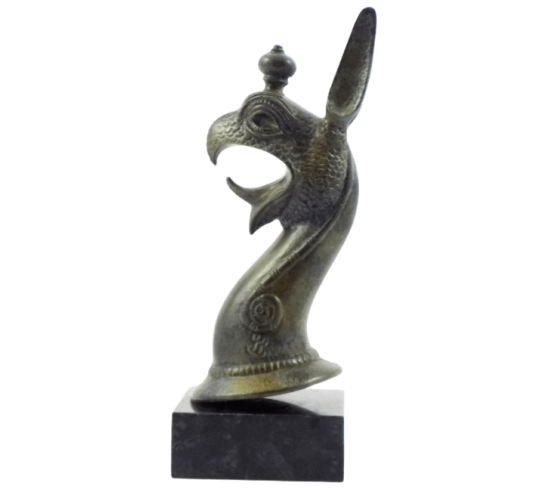 Cabeza de grifo en bronce, Museo Arqueológico...