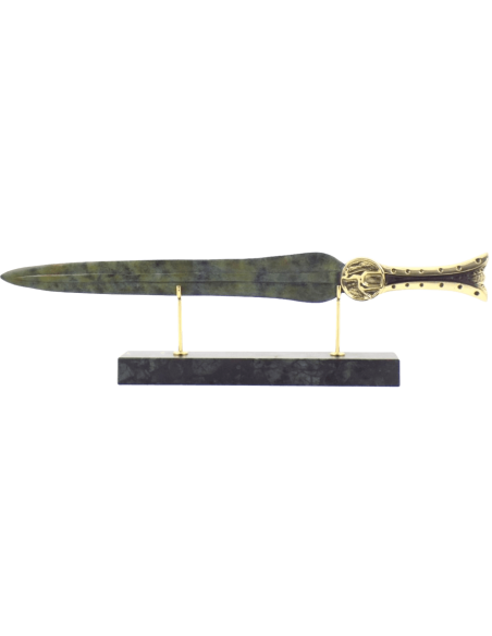 Espada corta de bronce o Xifos de París, príncipe troyano, amante de Helena de Troya e hijo de Príamo y Hécuba