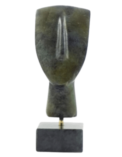 Cabeza de ídolo femenino en bronce, tipo Spédos,...