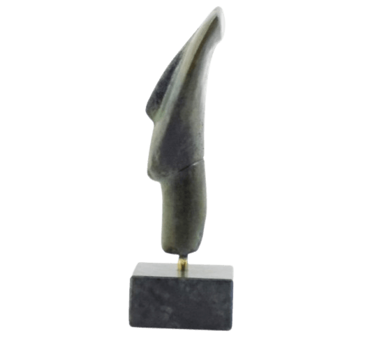 Tête d'idole féminine en bronze type de Spédos,...