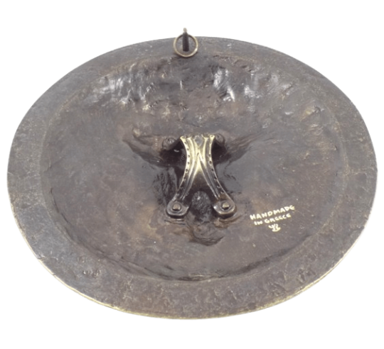 Bouclier en Bronze orné du visage de la Méduse,...