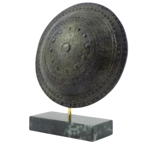 Escudo de Bronce Espartano, Leyenda de la...