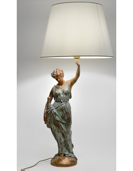 Lampe de Table en Bronze Patiné - Sculpture de Columbia, la Dame de la Torche, Déesse de la Liberté et de la Lumière