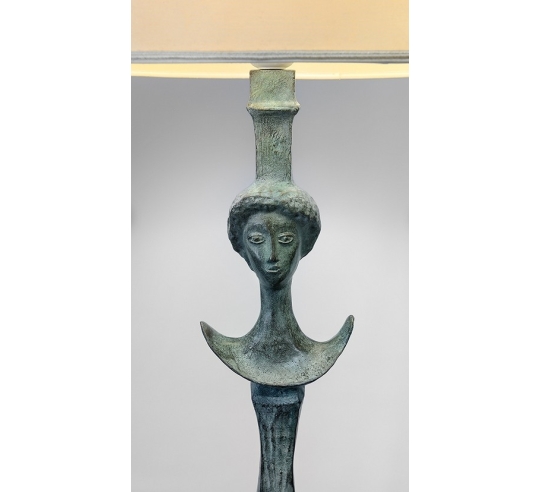 Lampara de suelo de bronce patinado con...