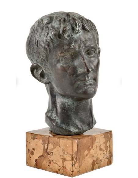 Cabeza de Julio César en bronce patinado sobre base de mármol – Escultura decorativa