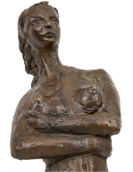 Statue en Bronze Patiné : Femme Nue Debout, Symbole de Force et d'Indépendance