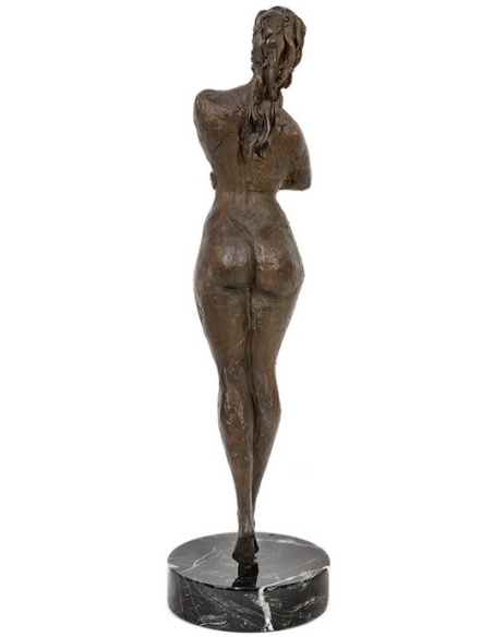 Statue en Bronze Patiné : Femme Nue Debout, Symbole de Force et d'Indépendance