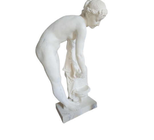 Statue de la Jeune fille à la fontaine d'après...