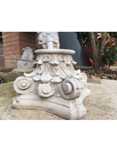 Pied de colonne style corinthien