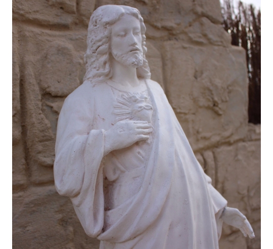 Estatua del Corazon Sagrado de Jesus
