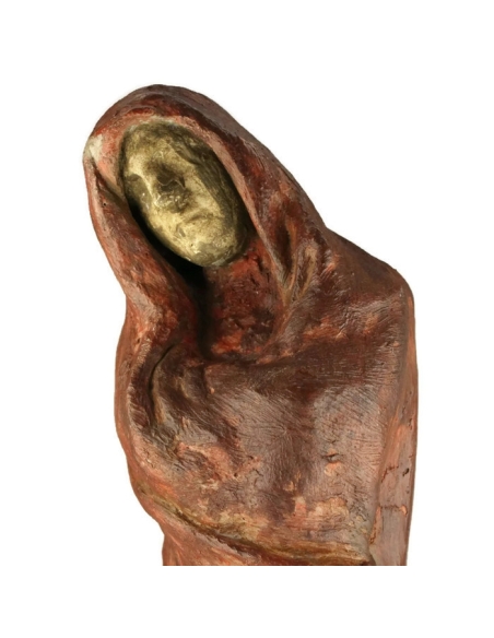 Mujer saliendo de su crisálida