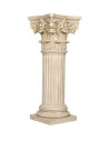 Columna decorativa con capitel corintio