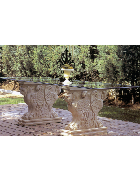 Pie de Mesa León Alado