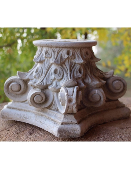 Pied de colonne style corinthien