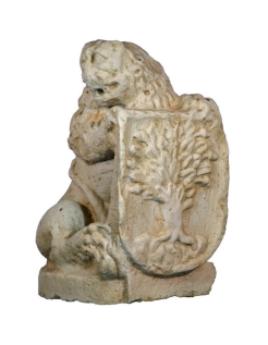 Lion with shield right side