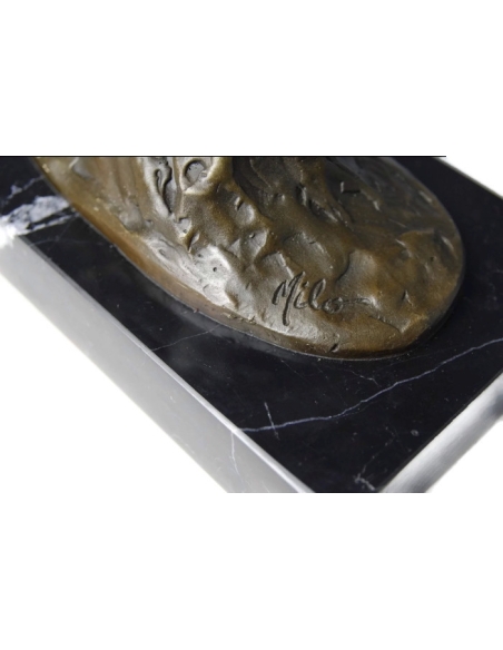 Caballo pataleando en el aire por Miguel Fernando López (Milo) Caballo pataleando en el aire por Miguel Fernando López (Milo)