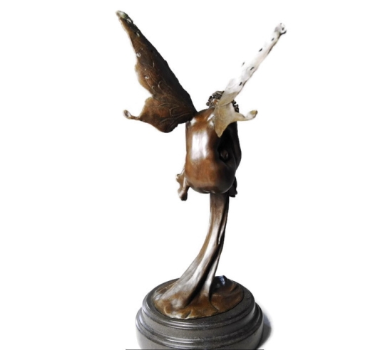 Hada soñando por Miguel Fernando López (Milo)