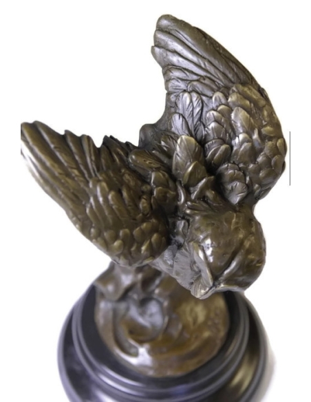 Owl watching its prey by Miguel Fernando López (Milo)