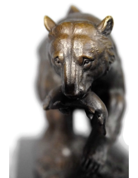 Bear fishing by Miguel Fernando López (Milo) Bear fishing by Miguel Fernando López (Milo)