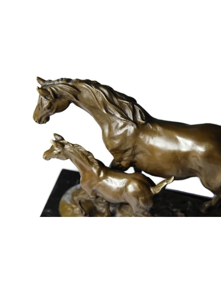 Mare accompanied by her foal by Miguel Fernando López (Milo)