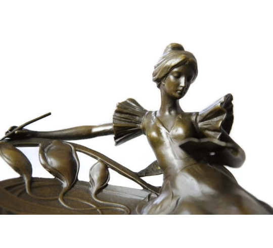 Pin tray Art nouveau by Miguel Fernando López (Milo)