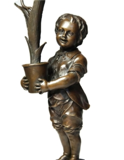 Candelabro niño con tulipanes Modernismo de Miguel Fernando López (Milo)