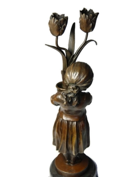 Candelabro niña con tulipanes Modernismo de Miguel Fernando López (Milo)