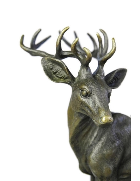 Young stag by Miguel Fernando López (Milo) Young stag by Miguel Fernando López (Milo)