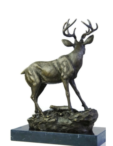 Young stag by Miguel Fernando López (Milo) Young stag by Miguel Fernando López (Milo)