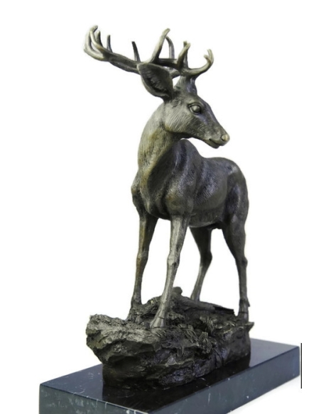 Young stag by Miguel Fernando López (Milo) Young stag by Miguel Fernando López (Milo)