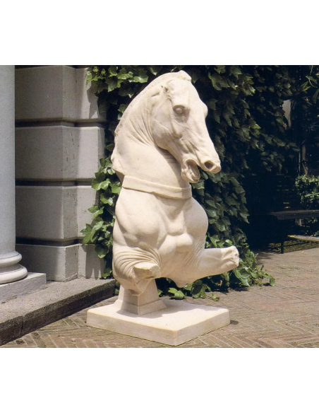 Torse de cheval romain