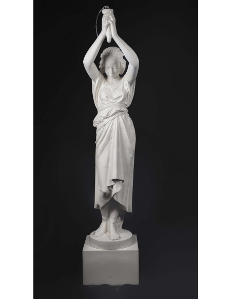 Jeune égyptienne porteuse de lumière- statue taille réelle. Jeune égyptienne porteuse de lumière- statue taille réelle.