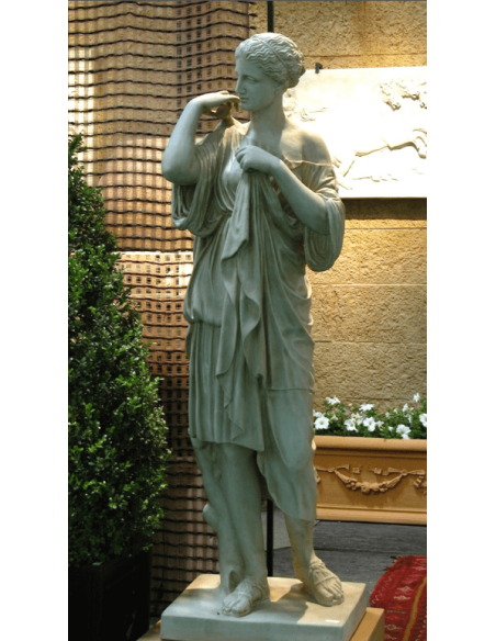 Artemis dite Diane de Gabies - Statue en taille réelle de Praxitele - Déesse romaine de la chasse et de la lune Artemis dite Diane de Gabies - Statue en taille réelle de Praxitele - Déesse romaine de la chasse et de la lune