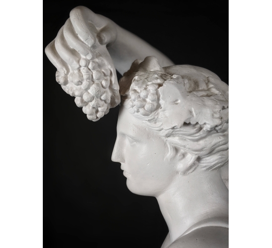 Dionysos ou Bacchus, dieu du vin, du théâtre et de la folie - statue grandeur nature