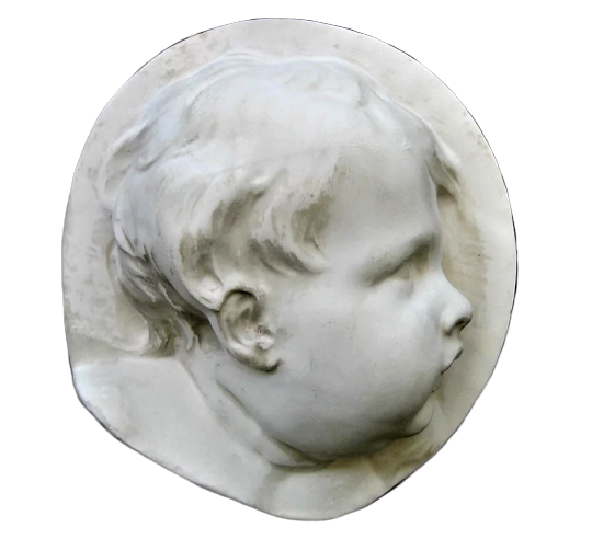 Child in profile on the right side in Dutch baroque style