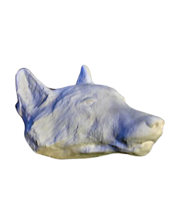 Cabeza de lobo moldeada a partir de un original