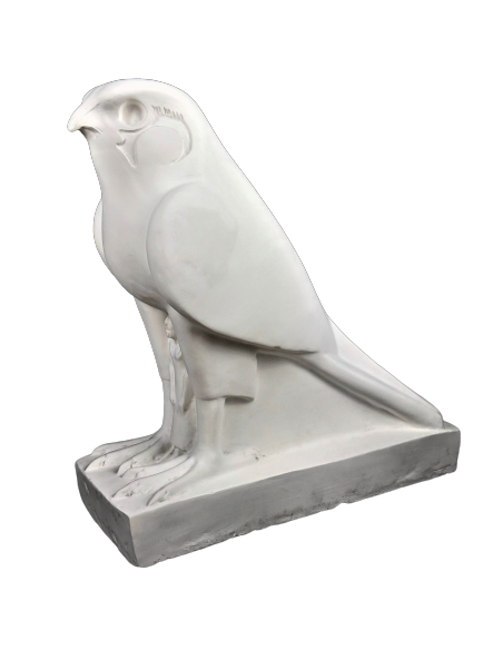 Estatua del Rey Nectanebo II protegido por Horus