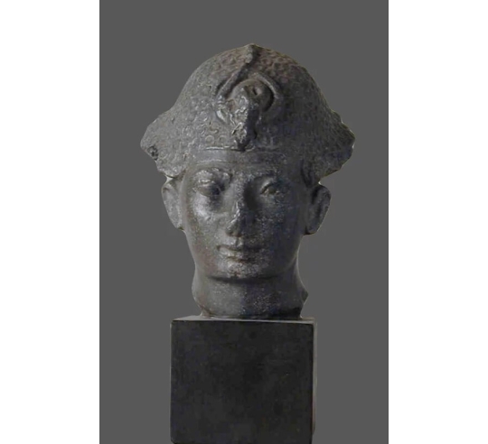 Bust of Amenhotep III, father of Pharaoh Akenathon
