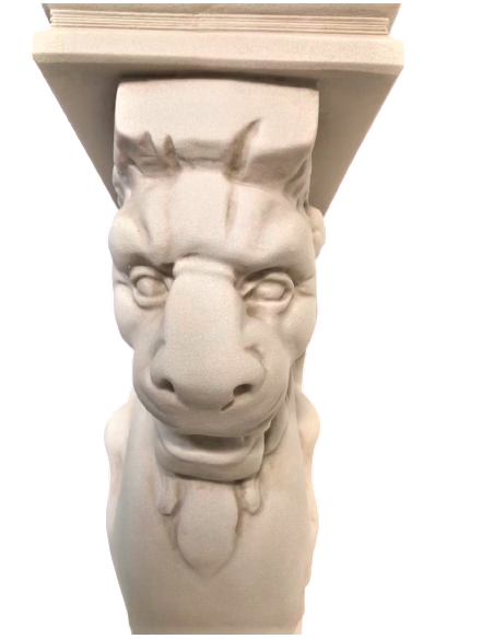 Pie de Mesa León Alado