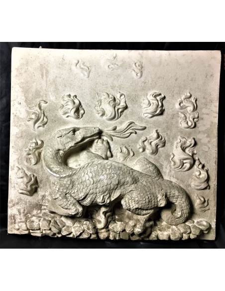 Bajorrelieve de la salamandra, emblema de Francisco I, Castillo real de blois