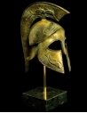 Casque corinthien en bronze avec symbole de dauphins