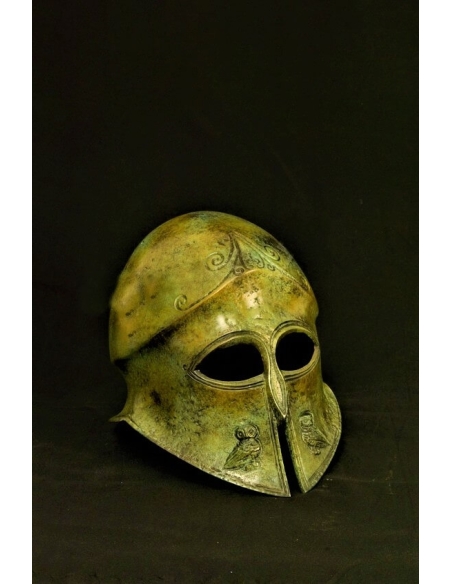 Athenian hoplite helmet in bronze Athenian hoplite helmet in bronze