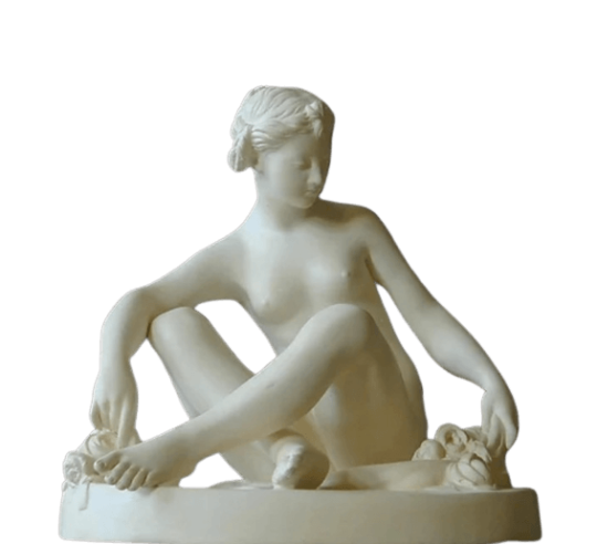 Vénus assise tenant le carquois de Cupidon qu'elle remplit de roses d'après Etienne Maurice Falconet