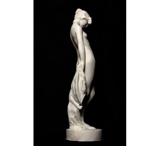 Statue Phryné devant ses juges d'après...