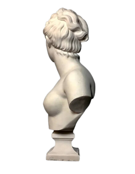 Buste Diane Chasseresse poitrine nue d'après Jean-Antoine Houdon.