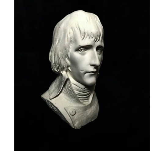 Busto del joven general Bonaparte según...