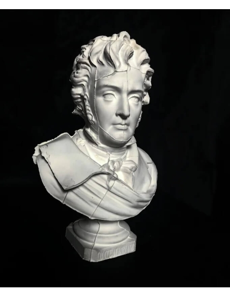 Busto de François René vizconde de Chateaubriand conocido como Chateaubriand.