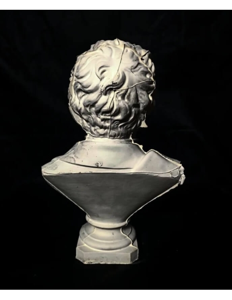 Busto de François René vizconde de Chateaubriand conocido como Chateaubriand.