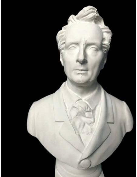 Bust of Alphonse de Lamartine.