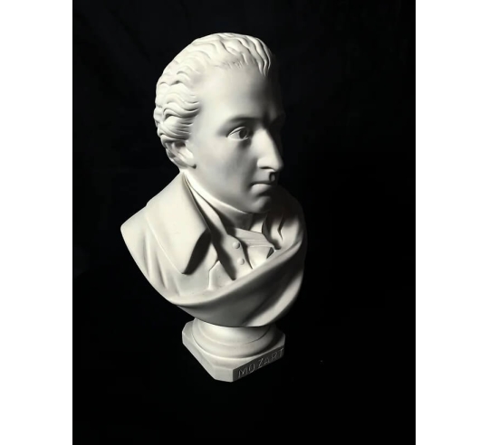 Bust of Wolfgang Amadeus Mozart.
